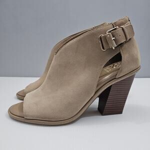 Vince Camuto Fareena Ankle Bootie Womens 11 Tan Leather Peep Toe Block Heel NEW